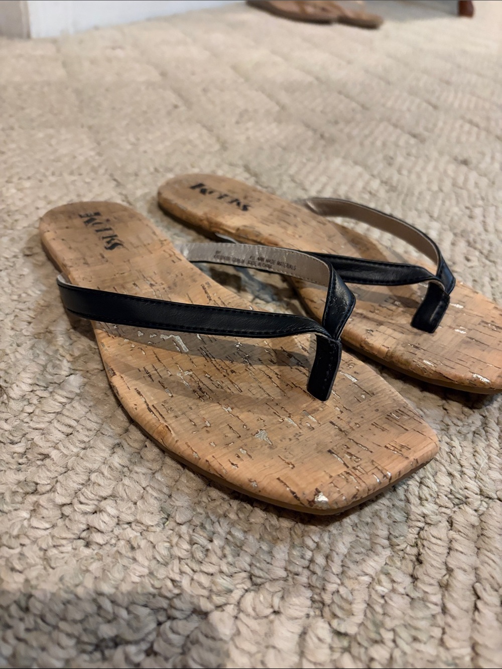 Kork-Ease Black Strap Cork Footbed Flip Flop - Picture 2 of 11